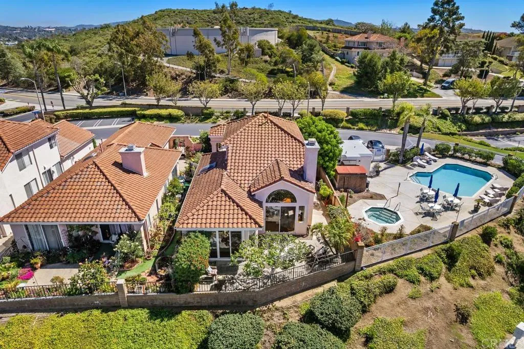 https://cdn.realtyfeed.com/cdn/127/306670406/ba31d093479470bf9c65b838a1905a43.webp