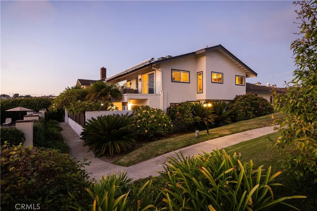 3 White Water Drive, Corona del Mar, CA 92625 - Photo 3 of 27, Corona Del Mar, CA