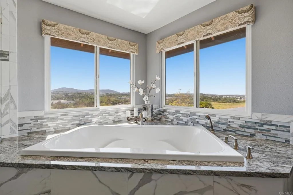 https://cdn.realtyfeed.com/cdn/127/306670496/003b3f5a29310f34b6943ca2fb106a42.webp