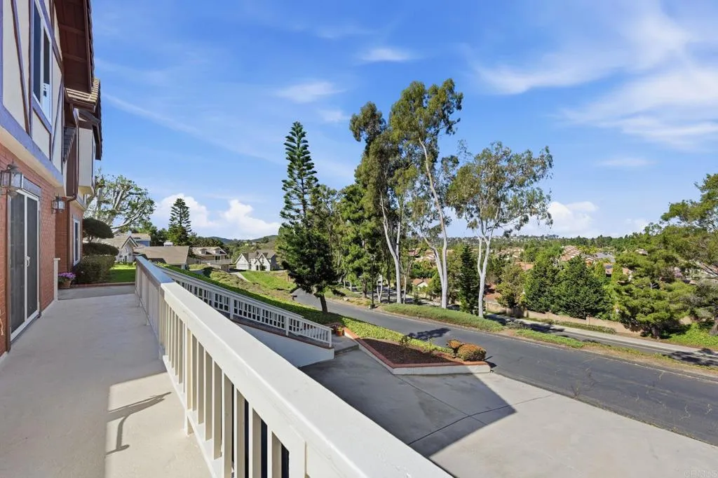 https://cdn.realtyfeed.com/cdn/127/306670496/70db18aae31a3059d06435b5b9603849.webp