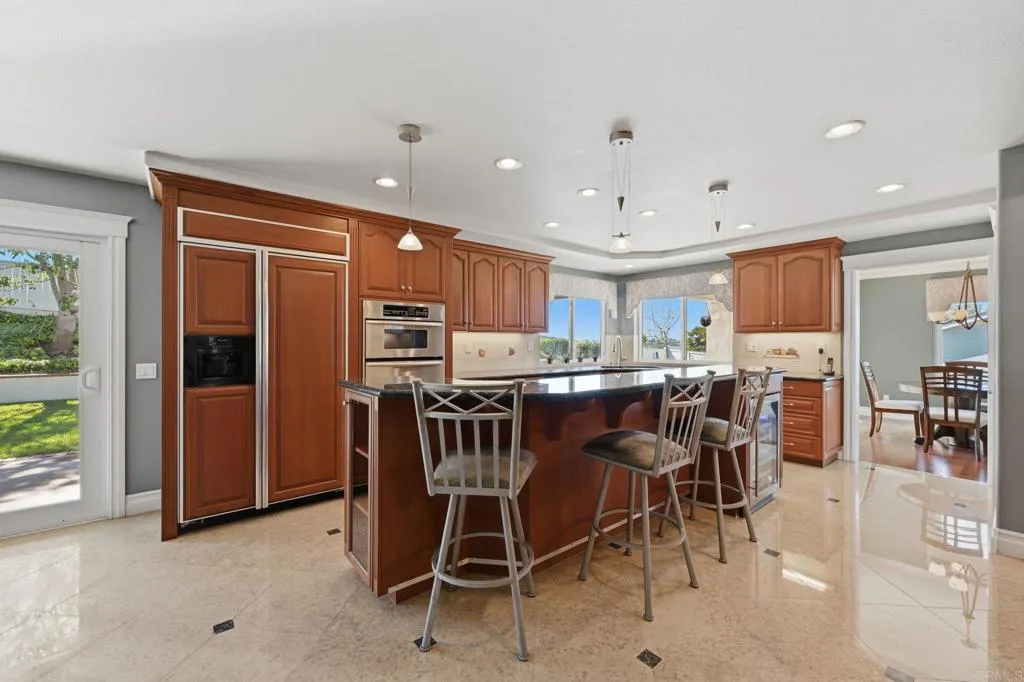 https://cdn.realtyfeed.com/cdn/127/306670496/a3f61dcc873a7f69de5751a32ca94ad1.webp