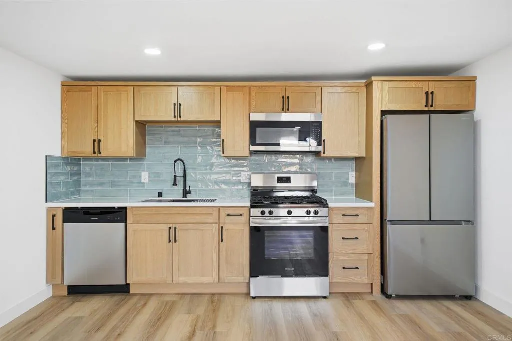 https://cdn.realtyfeed.com/cdn/127/306670575/729e1996ab08eece1e812eed3c620448.webp