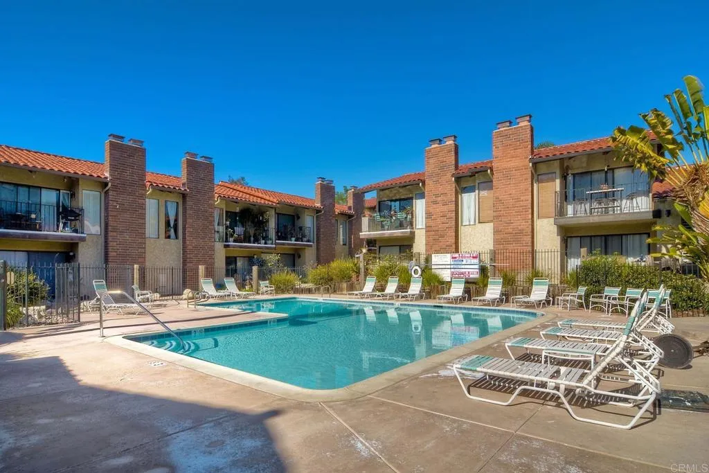 https://cdn.realtyfeed.com/cdn/127/306670583/2ccec38eefc56d7c5c898022a89ac796.webp