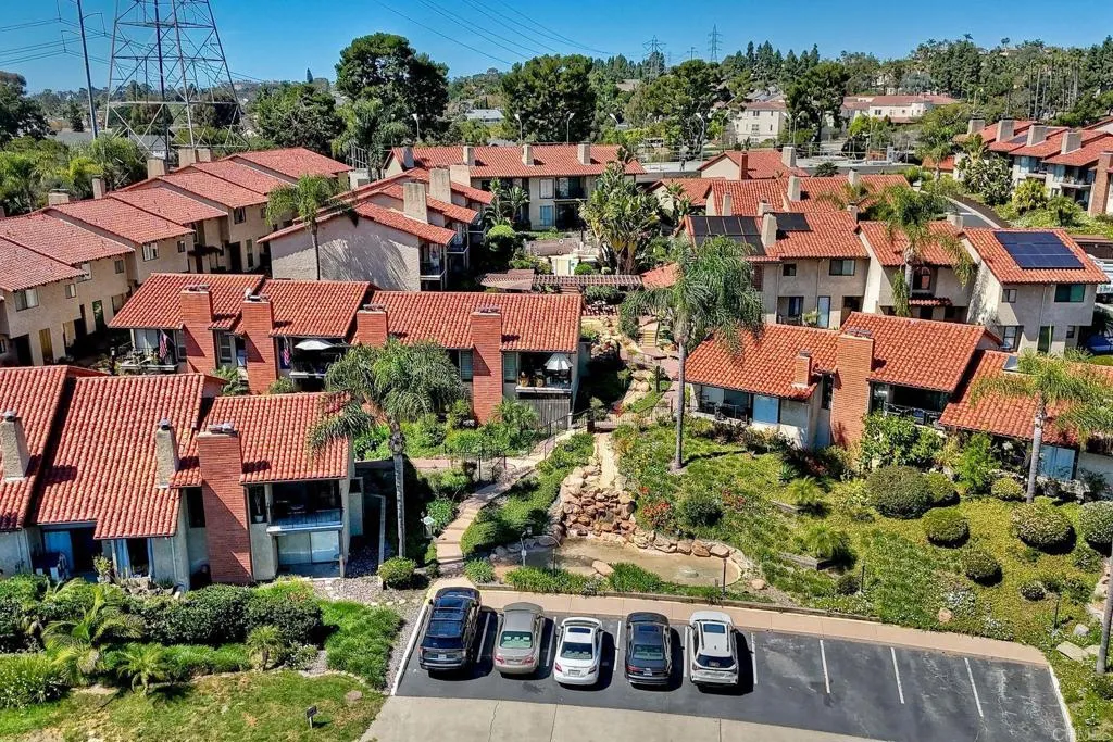 https://cdn.realtyfeed.com/cdn/127/306670583/6e147d3b53033daca8b4b9c4c7002b50.webp