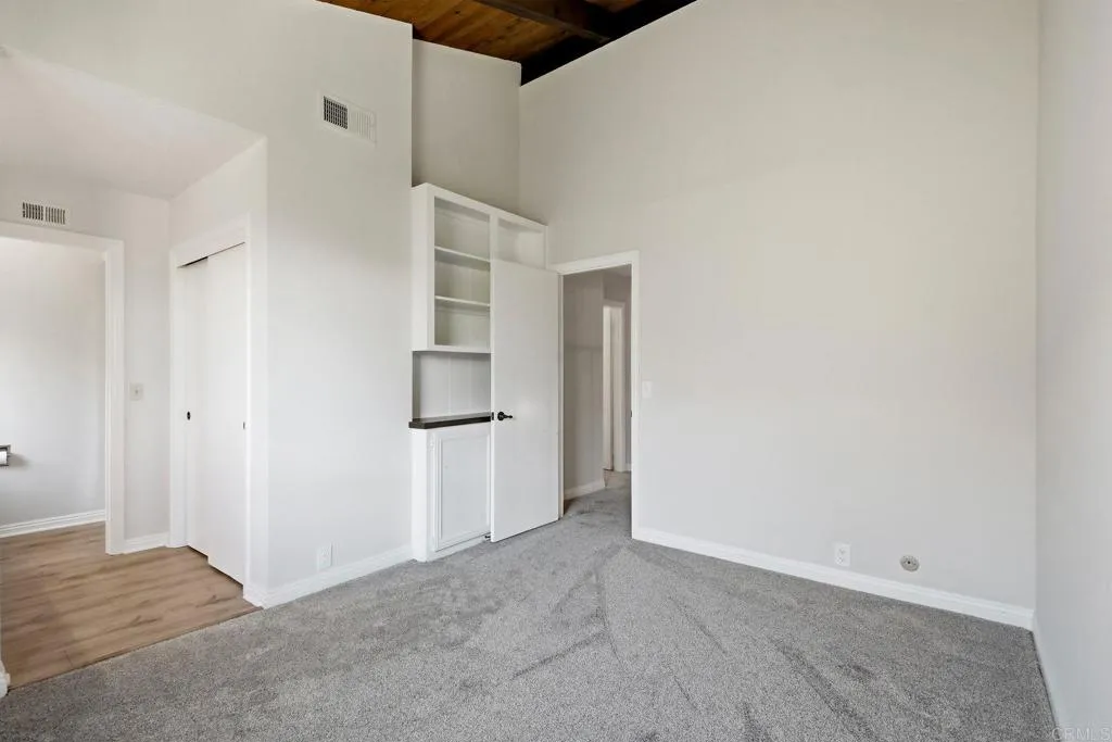 https://cdn.realtyfeed.com/cdn/127/306670583/9f15b1d6777b6918b8abb6f7be21db42.webp
