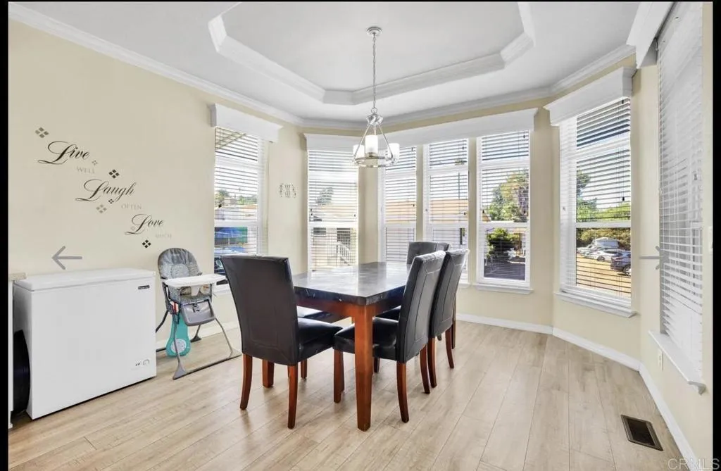https://cdn.realtyfeed.com/cdn/127/306670623/82aaf1ac235b5a7f9a093671a2c31140.webp