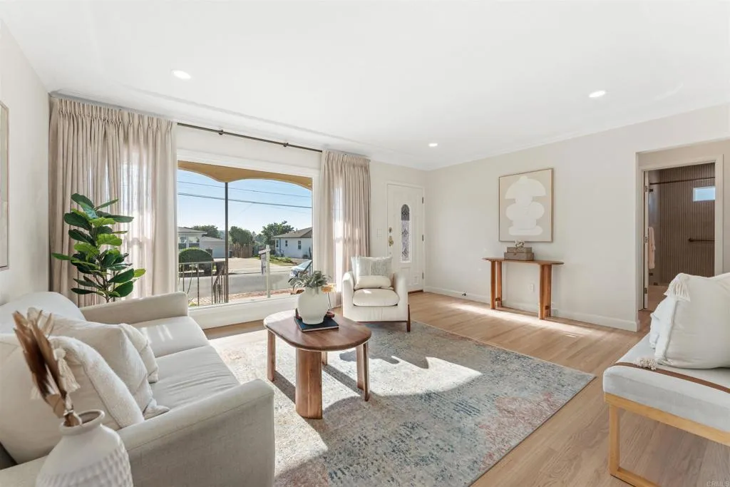 https://cdn.realtyfeed.com/cdn/127/306670679/360d0ab639b618da0665569261e9e1c7.webp