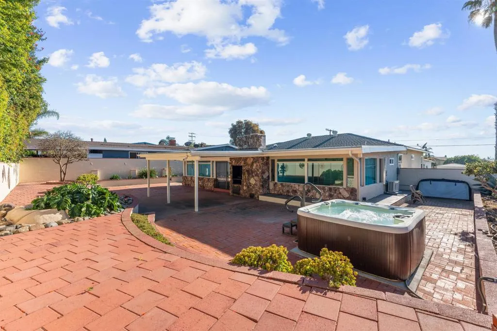 https://cdn.realtyfeed.com/cdn/127/306670679/36cf759a446938c4a7ec48b1113b1dde.webp