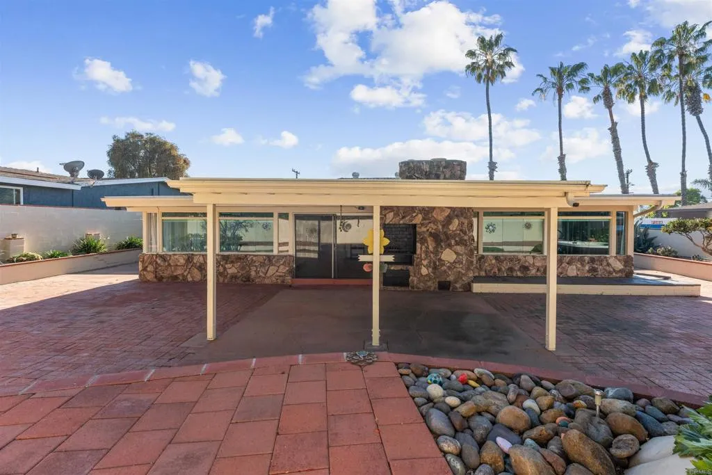 https://cdn.realtyfeed.com/cdn/127/306670679/a075f5944823ae7b6d5cf67b4214c01e.webp