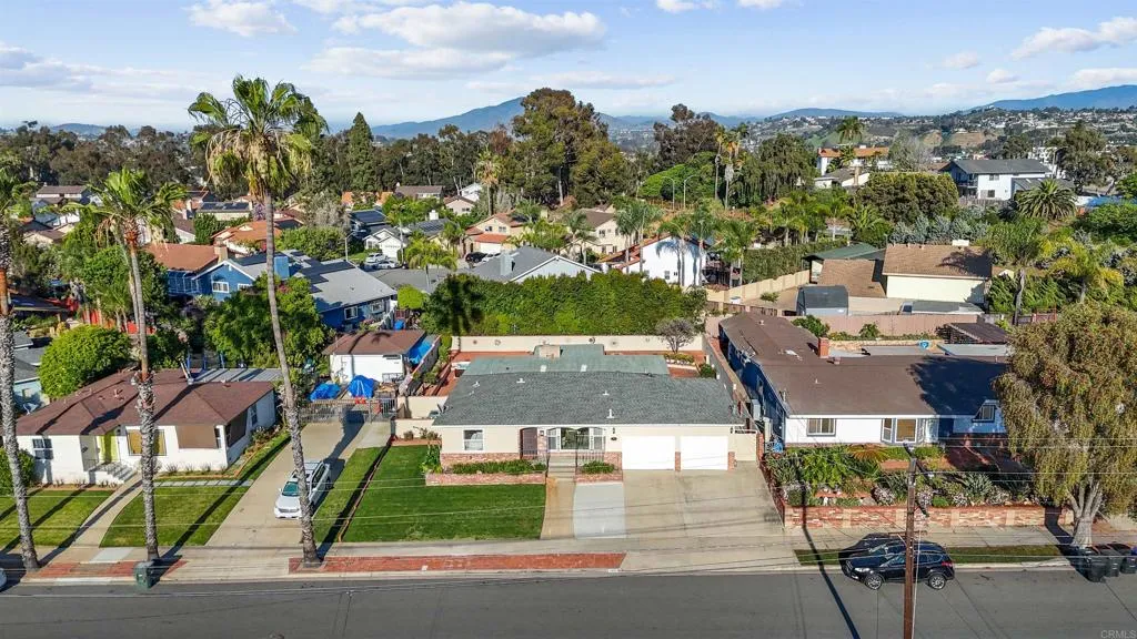 https://cdn.realtyfeed.com/cdn/127/306670679/a4413d521a28c5fa6ac62187fca60dc3.webp