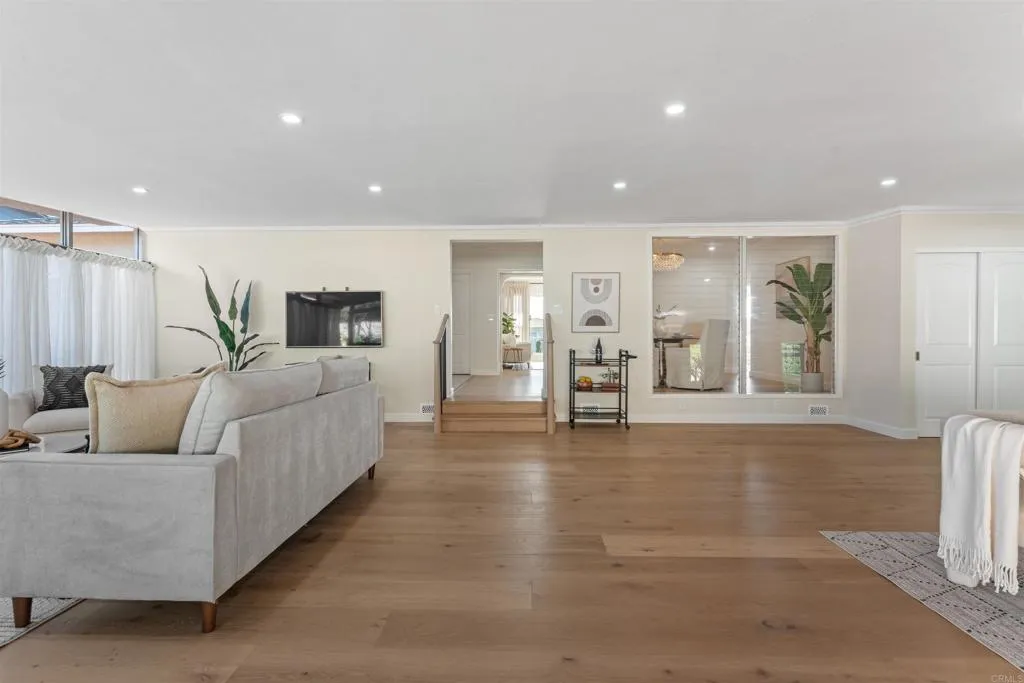 https://cdn.realtyfeed.com/cdn/127/306670679/a9a97989452fdd6e33adad6eec5c72bf.webp