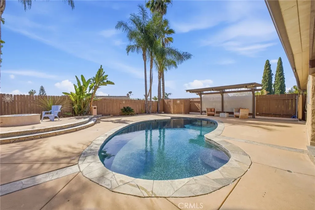 https://cdn.realtyfeed.com/cdn/127/306670713/0670e8a461c2aa213ff2c78044b175b3.webp