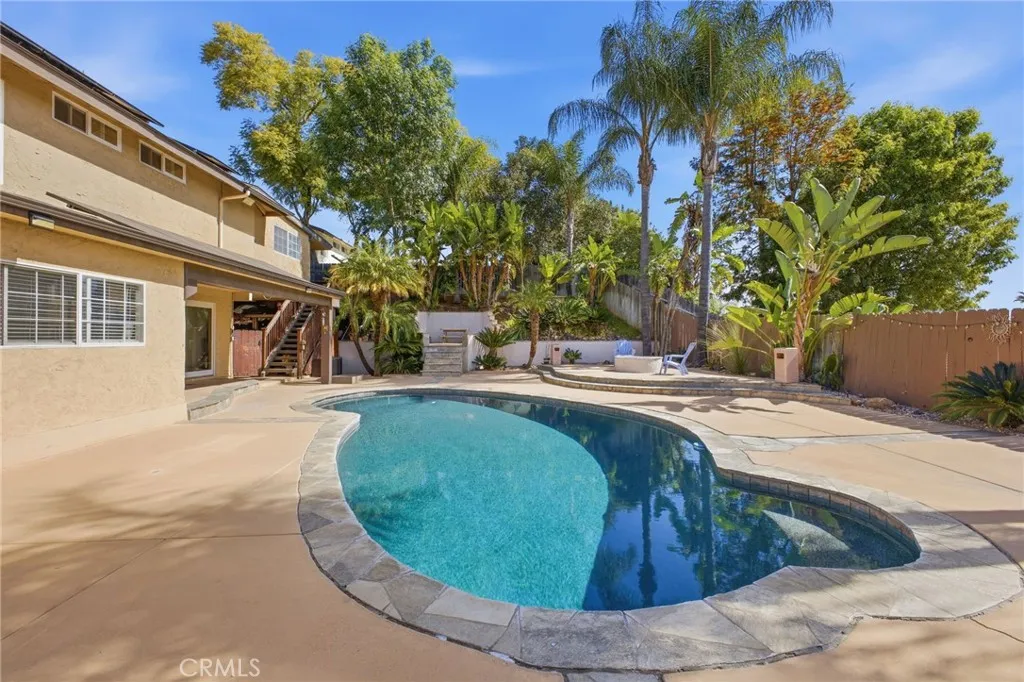 https://cdn.realtyfeed.com/cdn/127/306670713/44a9526c9f3d3f6d34b7540aad582047.webp