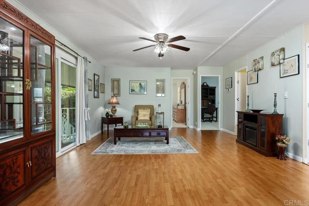https://cdn.realtyfeed.com/cdn/127/306670720/1181bb37ea4fab5c820fc5e8dd9b5892.webp