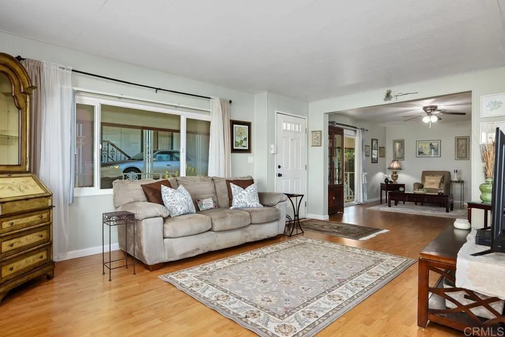 https://cdn.realtyfeed.com/cdn/127/306670720/b0cfda694c9fc321f1b6957ce075b74a.webp