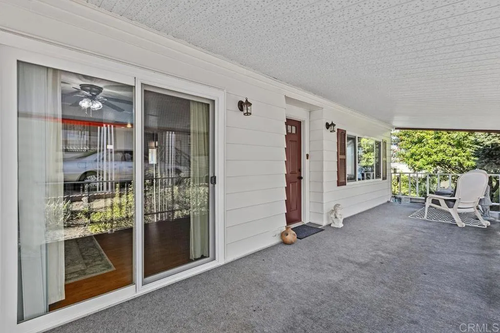 https://cdn.realtyfeed.com/cdn/127/306670720/b9027fccf00a9f02256d58afcd30f1a0.webp