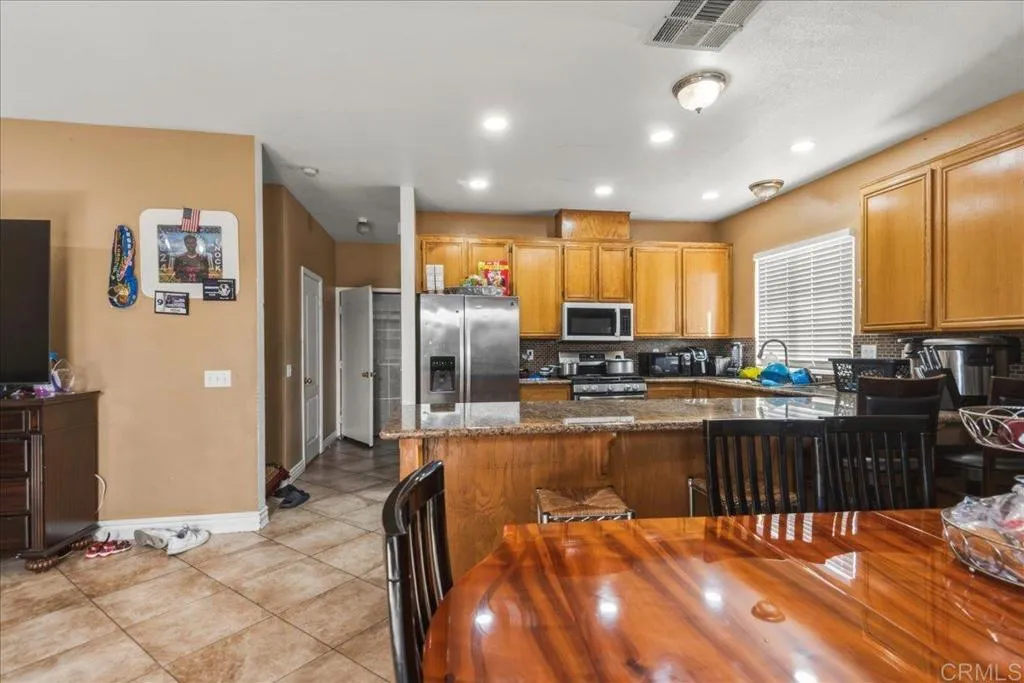 https://cdn.realtyfeed.com/cdn/127/306670727/5c9357df9653aaf9d21c0dea727b46f8.webp