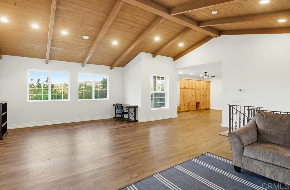 https://cdn.realtyfeed.com/cdn/127/306670765/589392b877b28b96f83f6c7f4bd7c82e.webp