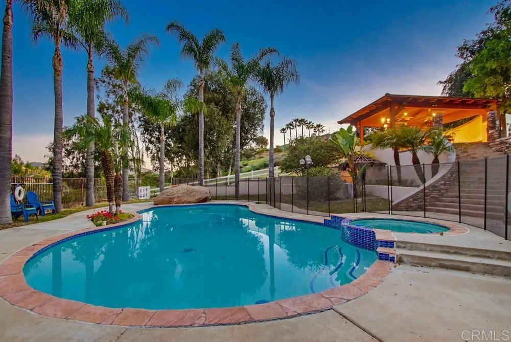 https://cdn.realtyfeed.com/cdn/127/306670765/d9f11b26c67efec2f1a8eb12b32b8990.webp