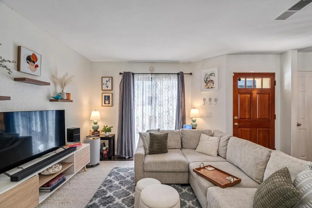 Photo #9: PTP2602120 Listing: Photo #9