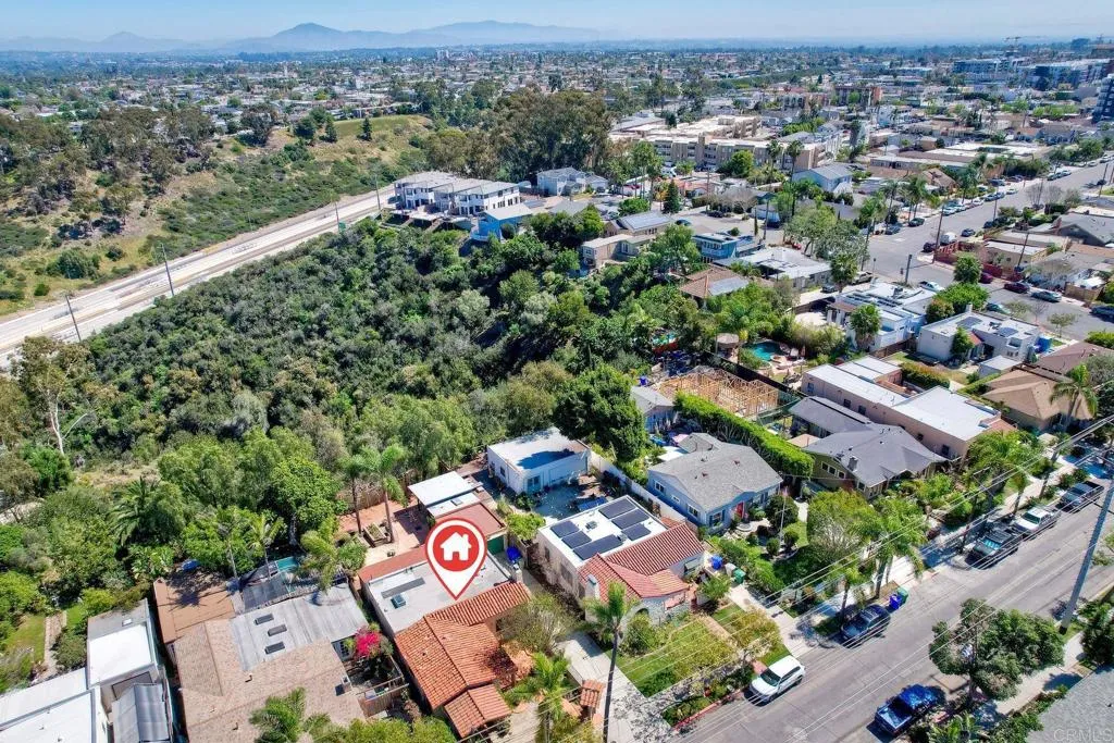 https://cdn.realtyfeed.com/cdn/127/306670925/1e08f1aa8bf182ad9caf765df6ab9a54.webp