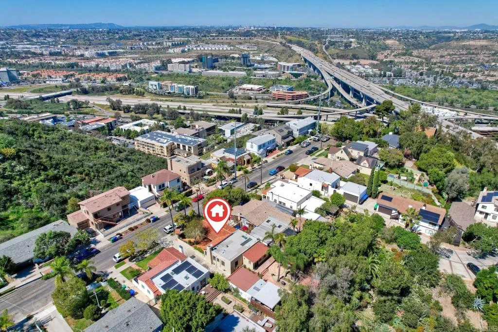 https://cdn.realtyfeed.com/cdn/127/306670925/1f58446db0d639e1e60751df97adeb67.webp