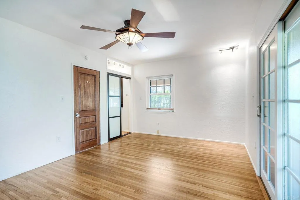 https://cdn.realtyfeed.com/cdn/127/306670925/5c9b260a7104eb76cee316f9a059b93b.webp