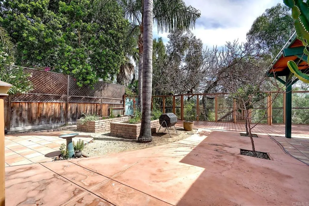 https://cdn.realtyfeed.com/cdn/127/306670925/64b4b8a878fc7db98a8b8473ede16fb3.webp