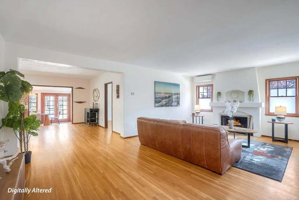 https://cdn.realtyfeed.com/cdn/127/306670925/67dfb51451ca6e6e0a31b42936177c0a.webp