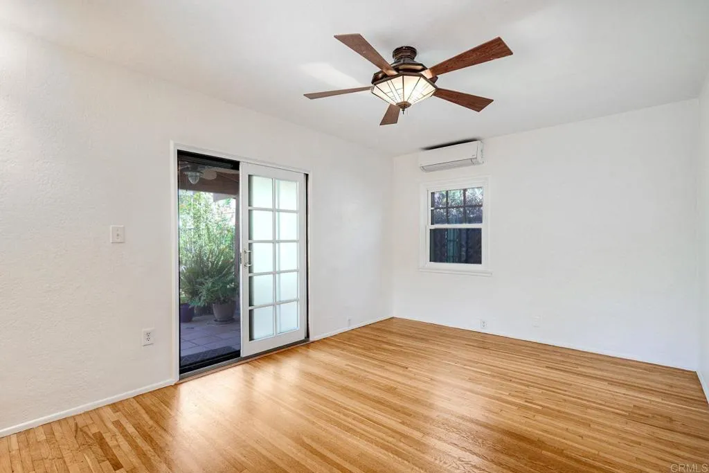 https://cdn.realtyfeed.com/cdn/127/306670925/ecb1c931190f0b4d51711c7104d169c8.webp