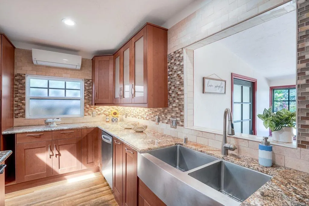 https://cdn.realtyfeed.com/cdn/127/306670925/f28397e818269bee42770ef26cd44b5b.webp