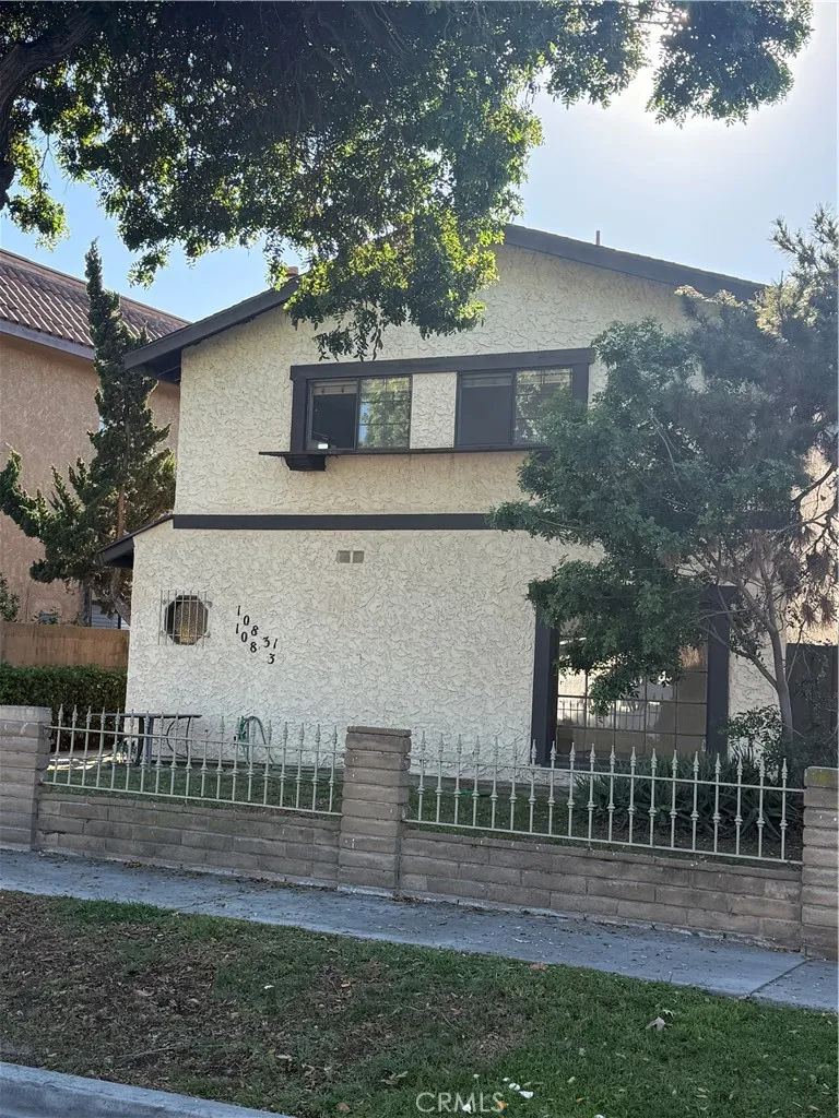 Los Alamitos, CA 90720