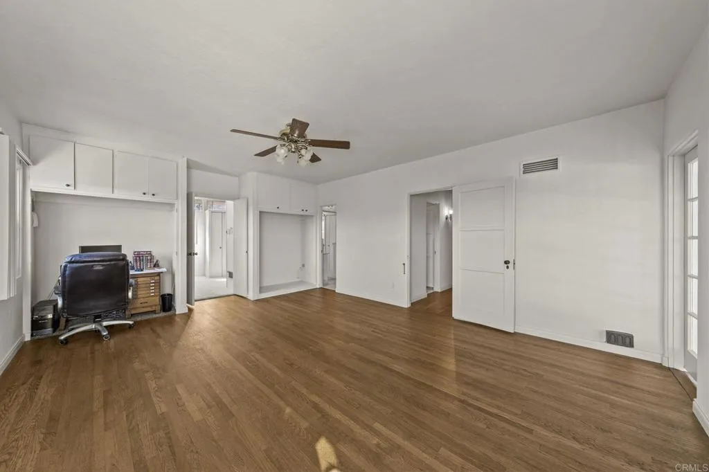 https://cdn.realtyfeed.com/cdn/127/306670987/4af325242d2cb1f687d3ada3611e050f.webp