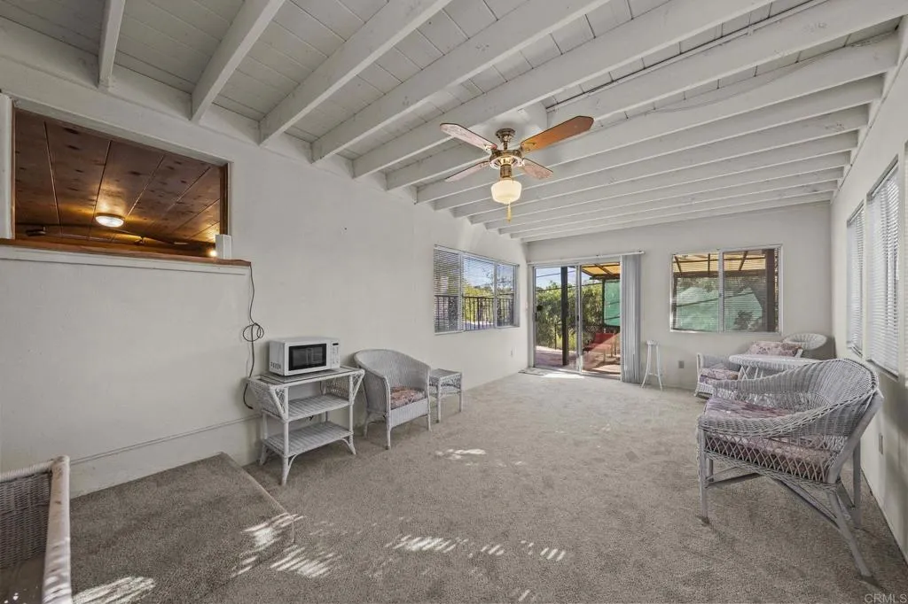 https://cdn.realtyfeed.com/cdn/127/306670987/6b2e2650542224e759c5c8268c8a1089.webp