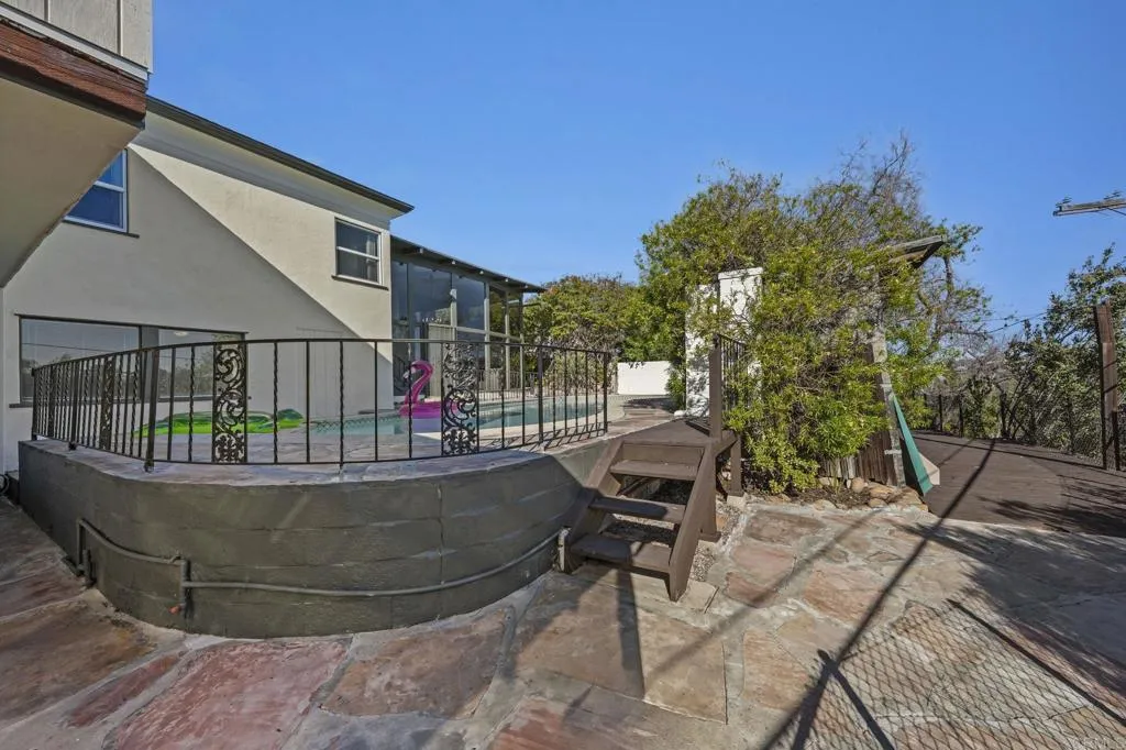 https://cdn.realtyfeed.com/cdn/127/306670987/7261f4d70b0bc597a1a4ba8bd3291454.webp
