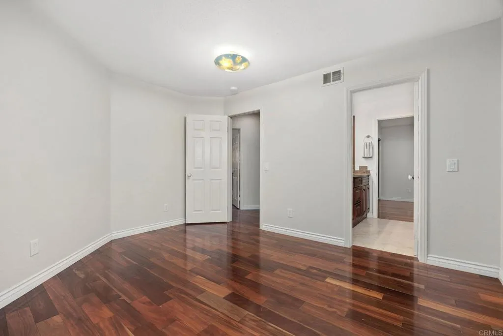 https://cdn.realtyfeed.com/cdn/127/306671004/5e321a1ddbd500b699550a71f6e5aa5f.webp