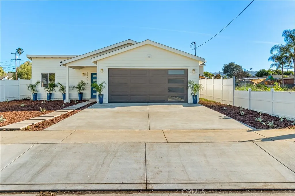 Lomita, CA 90717