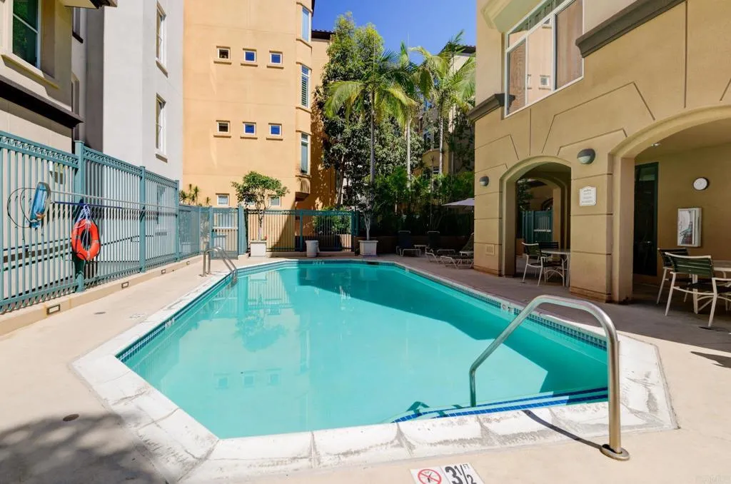 https://cdn.realtyfeed.com/cdn/127/306671042/f7b93fa59680296e69870d722b13c040.webp