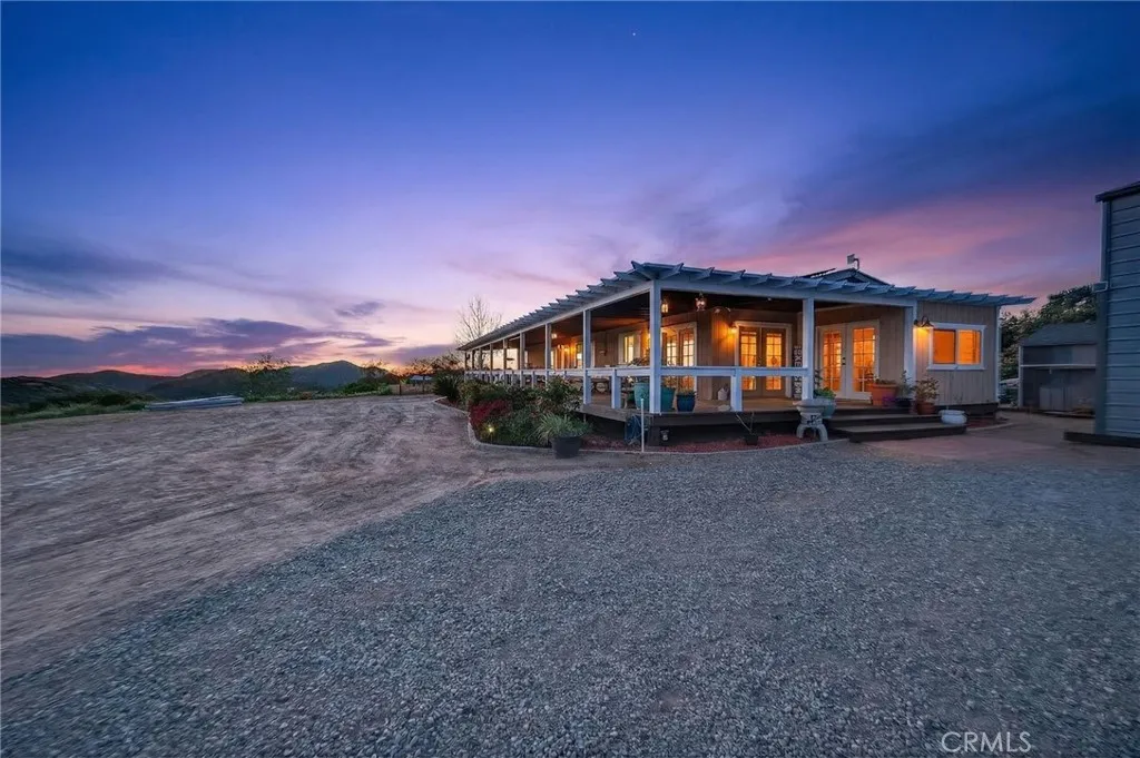 https://cdn.realtyfeed.com/cdn/127/306671128/087d08ccd8e05f7e0977254a3c2d3c11.webp