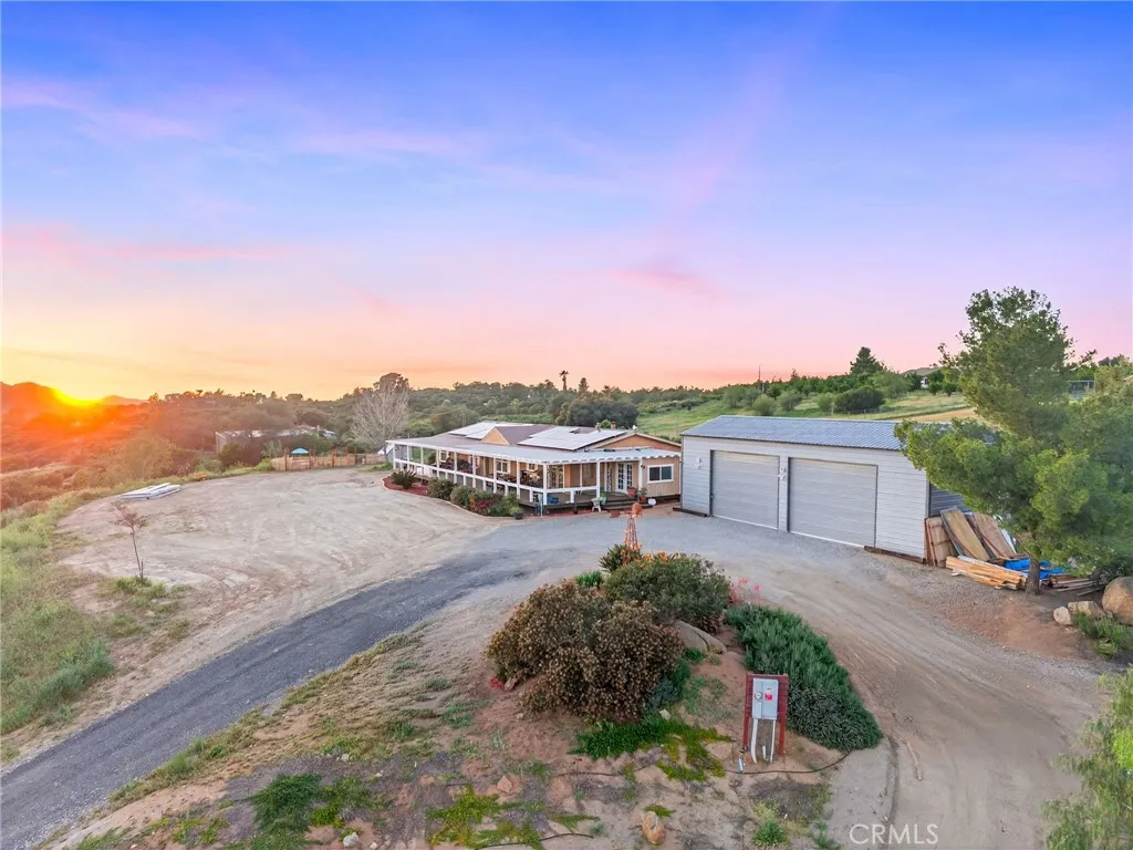 https://cdn.realtyfeed.com/cdn/127/306671128/1c3e5a20af1d333bd0dc756e3288635c.webp