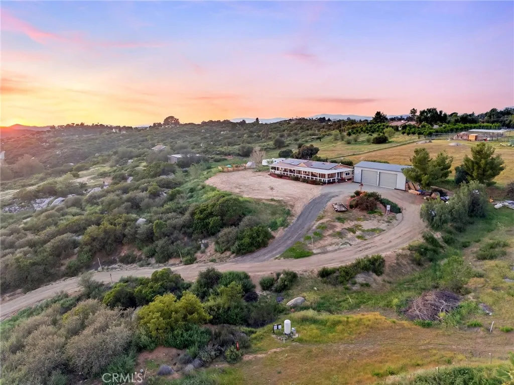 https://cdn.realtyfeed.com/cdn/127/306671128/2a120947c0ef633999f3489813b7975e.webp
