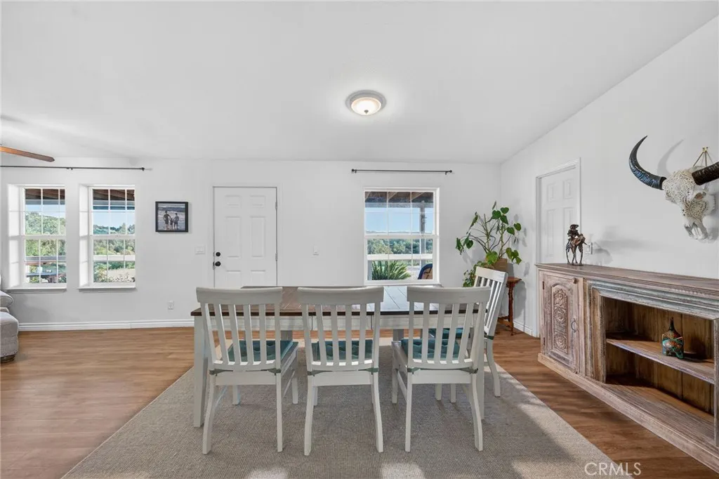 https://cdn.realtyfeed.com/cdn/127/306671128/2fed9e7029e085b7198a60c22f0bf75a.webp