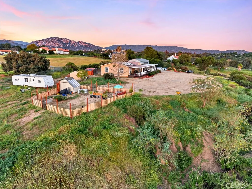https://cdn.realtyfeed.com/cdn/127/306671128/32df42e5eb8c02f2221a2042535616aa.webp