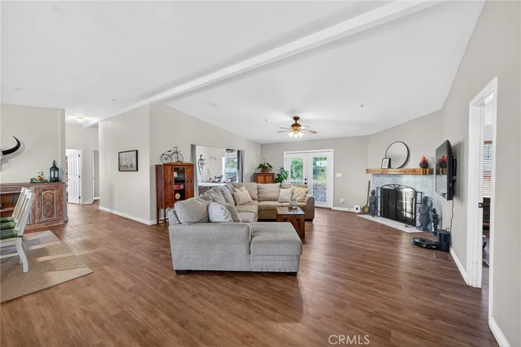 https://cdn.realtyfeed.com/cdn/127/306671128/4541a784d92e1da7dc30fc5ea06599ac.webp