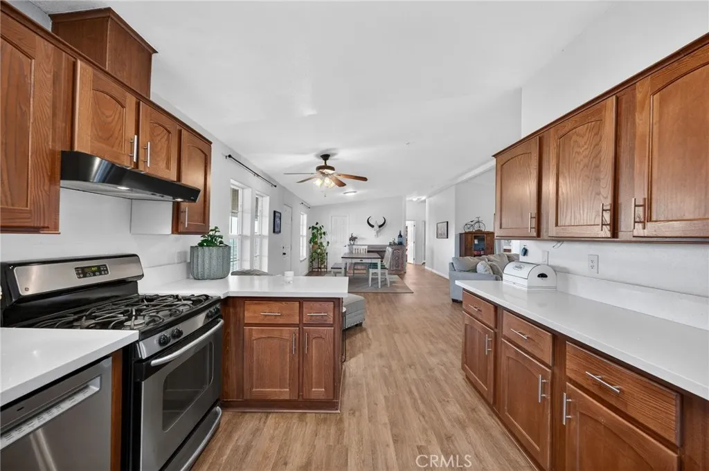 https://cdn.realtyfeed.com/cdn/127/306671128/57049bc061be0d462c7098988dbde740.webp