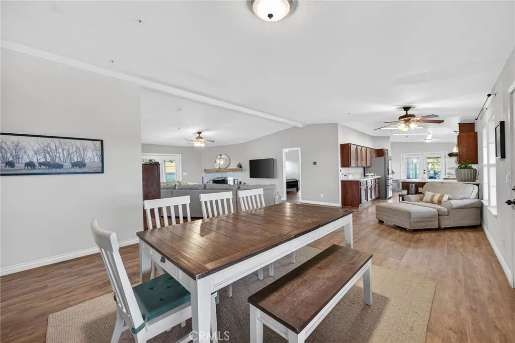 https://cdn.realtyfeed.com/cdn/127/306671128/6b07ef5be5b40d371599279b6a385bc2.webp