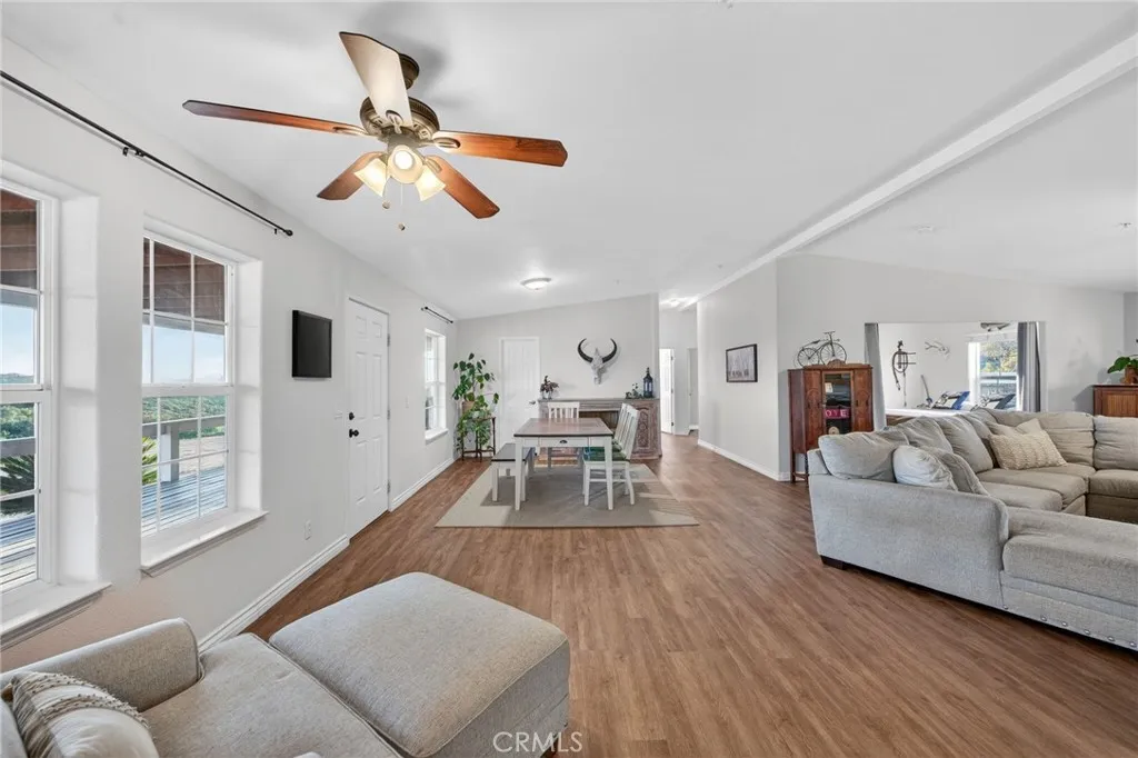 https://cdn.realtyfeed.com/cdn/127/306671128/81216b2c8697a1e81ea92d0fa089326f.webp