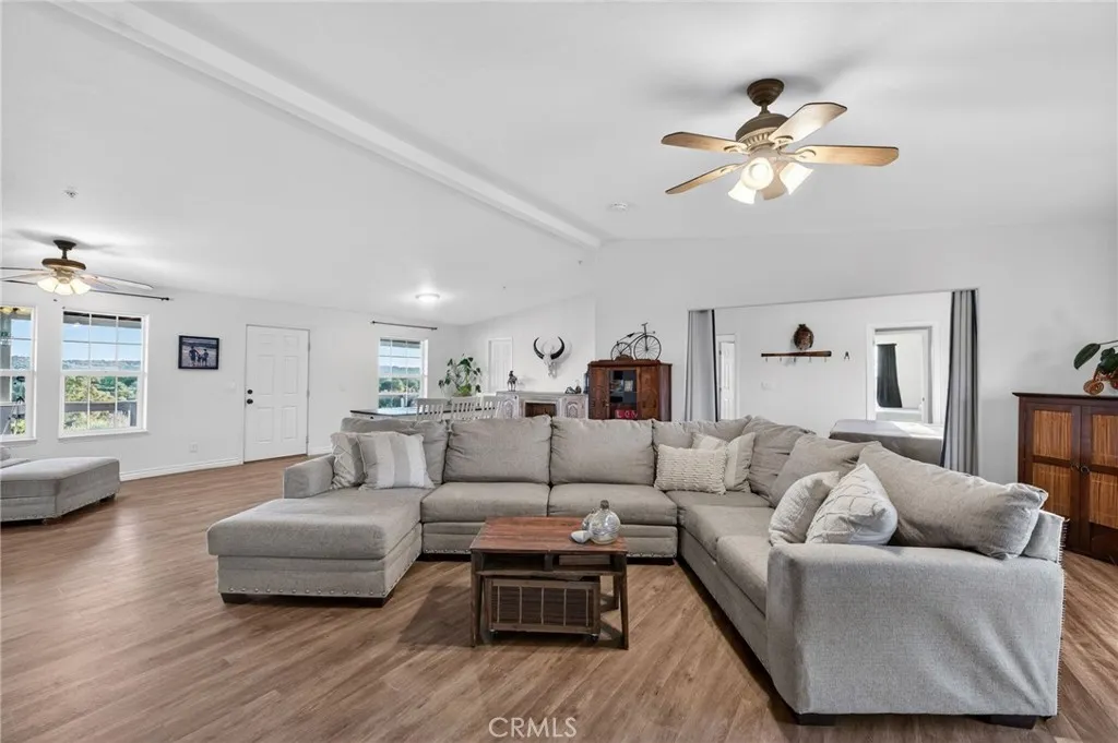 https://cdn.realtyfeed.com/cdn/127/306671128/ab758fe6c8aed2bc009b6c09270be2a0.webp