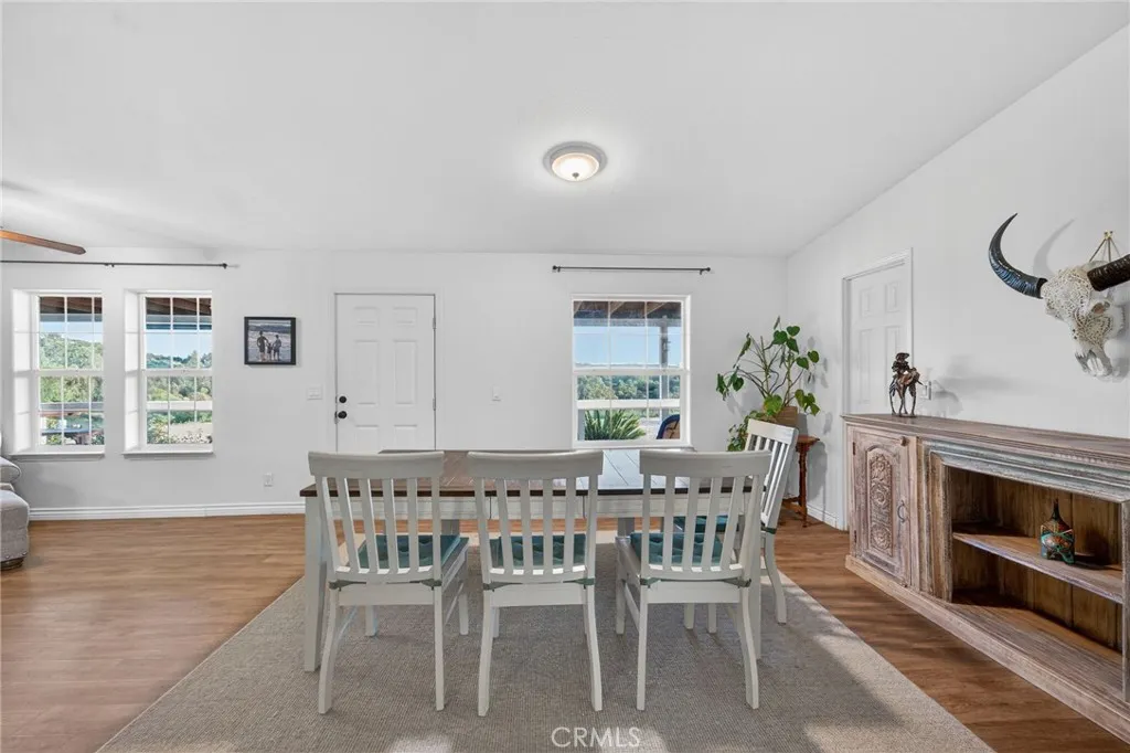 https://cdn.realtyfeed.com/cdn/127/306671128/ac8a639709ee64d5659b783a5d2b1641.webp