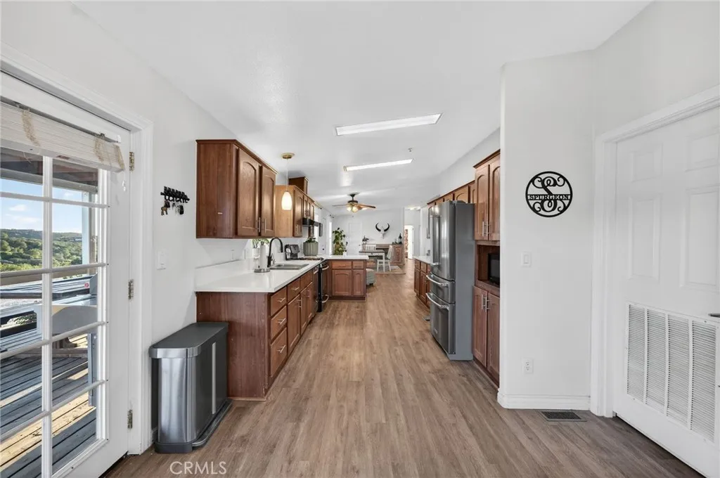 https://cdn.realtyfeed.com/cdn/127/306671128/b3b11be2e2fec56846eb376d6fdd37eb.webp